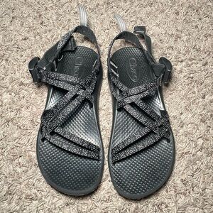 Chaco ZX1 Ecotread Hugs and Kisses‎ Youth 4 Black Strappy Adjustable Sandals
